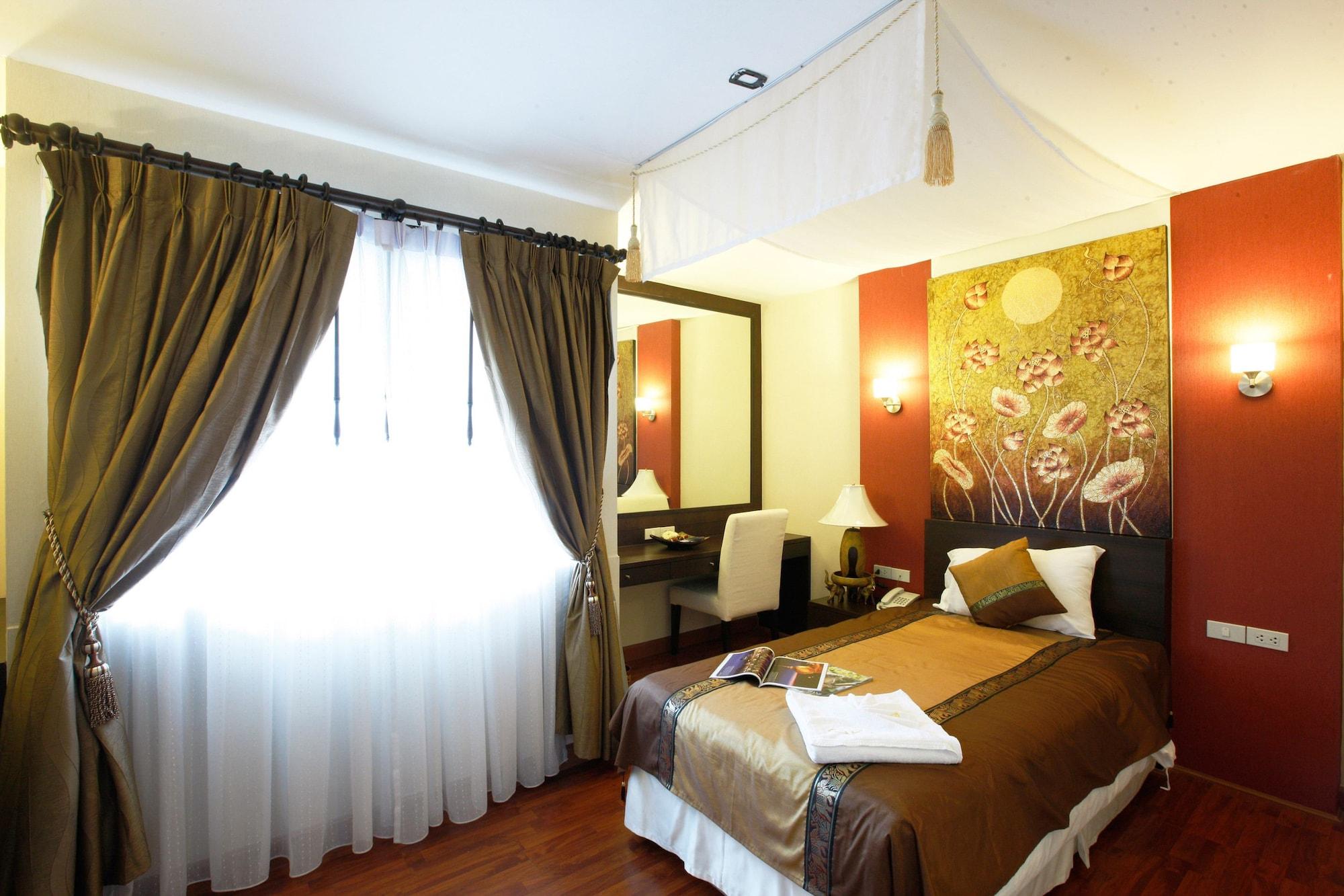 Mirth Sathorn Hotel Bangkok Ngoại thất bức ảnh