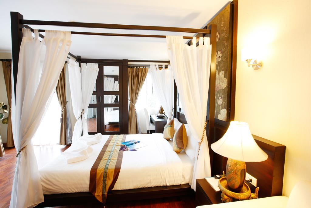 Mirth Sathorn Hotel Bangkok Ngoại thất bức ảnh