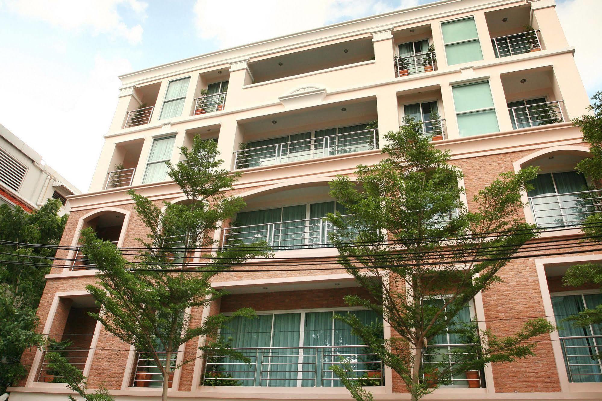 Mirth Sathorn Hotel Bangkok Ngoại thất bức ảnh